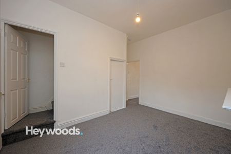 2 bed terraced house to rent in Manor Street, Stoke-on-Trent, Staffordshire - Photo 5