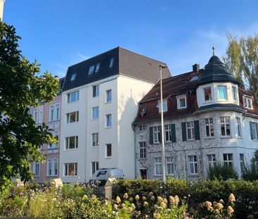 Frisch saniert ! Wohnung im Kreuzviertel mit Südbalkon - Photo 1
