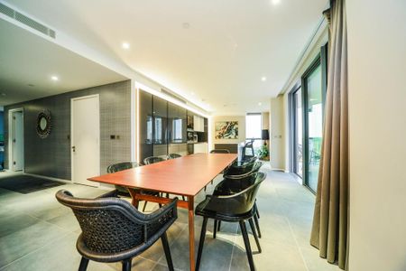 3 bedroom penthouse to rent - Photo 3