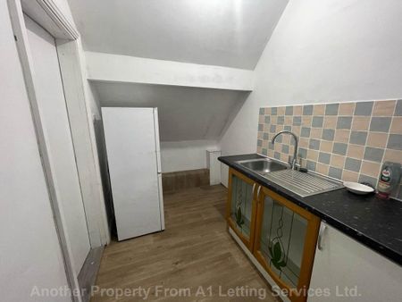 1 bedroom flat to rent - Photo 5