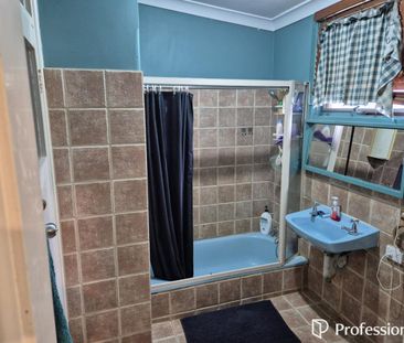 Location Location Lo - Photo 3