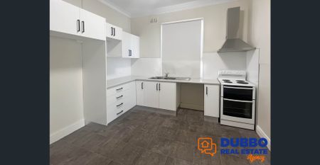 Charming Family Home in Central Dubbo - Photo 5