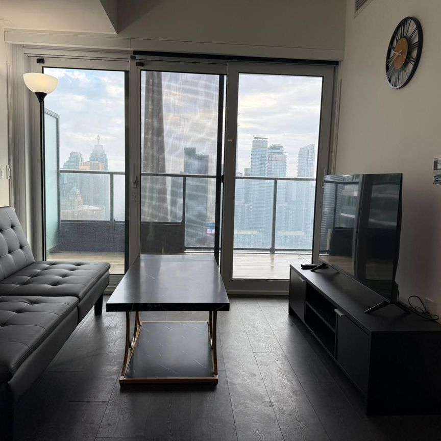 For Lease - 3 Concord Cityplace Way Unit# 5209, Toronto, Ontario - Photo 1