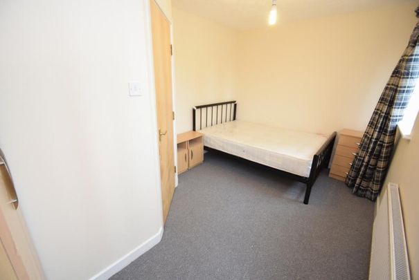 4 bedroom townhouse to rent - Photo 1