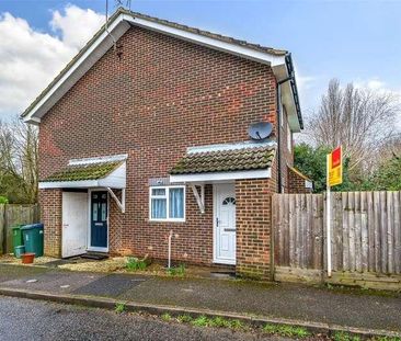 Akister Close, Buckingham, MK18 - Photo 1