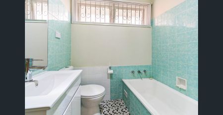Renovated Family Home! - Photo 4