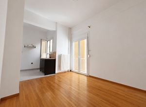 Studio/Γκαρσονιέρα για ενοικίαση - Κυψέλη, - Photo 2