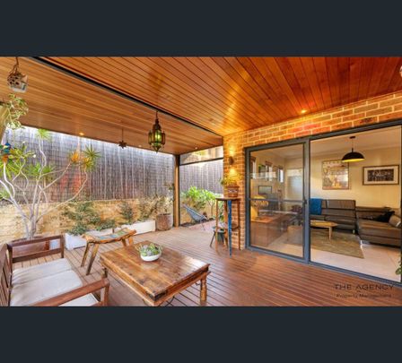 127A Knutsford Avenue, Rivervale, WA 6103 - Photo 1