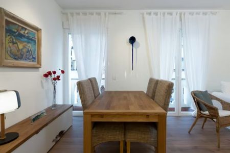 Calle de Fernán González, Madrid, Community of Madrid 28009 - Foto 3