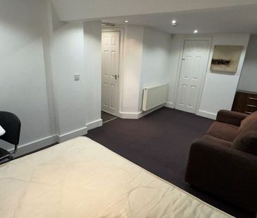 Woodside Place, Burley, Leeds, LS4 2QU - Photo 6