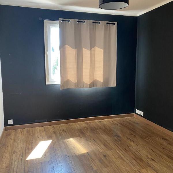 Location Appartement 4 pièces 81m² LORIENT 56100 - Photo 1