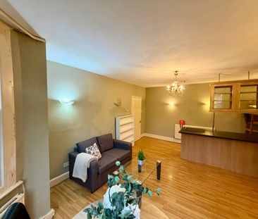 Studio Flat, Elsham Road, W14 - Photo 4