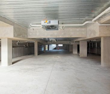 DOUBLE STORY 1 BEDROOM APARTMENT NEAR MONASH UNI! - Photo 4