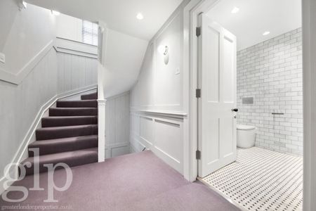 2 Bedroom Flat, Monmouth Street, WC2H - Photo 3