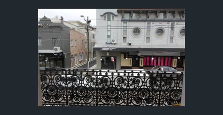 Updated Modern Terrace Style Home - Photo 5