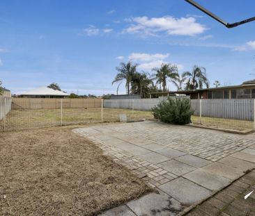 213 Sevenoaks Street, CANNINGTON WA 6107 - Photo 6