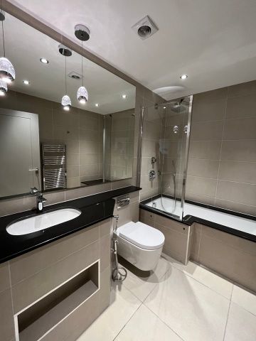 2 Bed Flat, Trafalgar House, LS1 - Photo 5