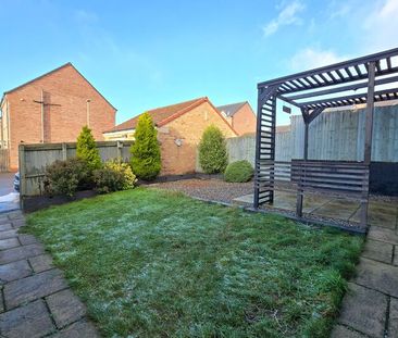 14 Howgate Drive, Eastfield, Scarborough - Photo 3