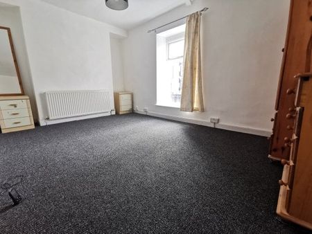 Symmons Street, Swansea, SA1 - Photo 3