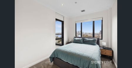 BEAUTIFUL 2 BEDROOM APARTMENT + STUDY | Furnished - Photo 4