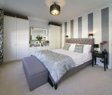 3 bedroom terraced house to rent - Photo 6