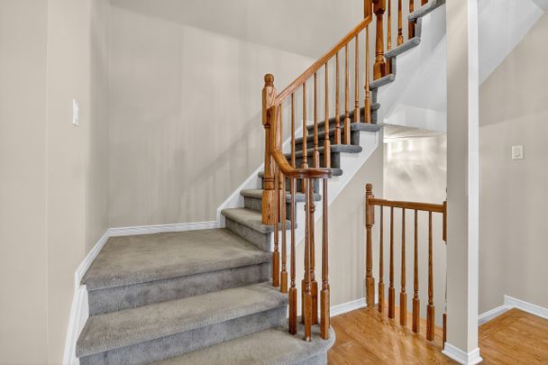 For Lease - 24 Hemlo Crescent, Kanata, Ontario - Photo 1