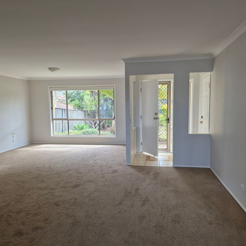 Family Friendly Home in Quiet Location in Robina - Photo 1