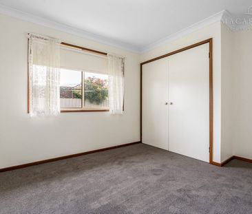2/13 Yentoo Drive, Glenfield Park, NSW 2650 - Photo 3