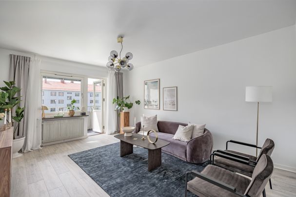 Heljestrandsgatan, Eskilstuna - Photo 1