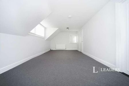 Sea Road, Felixstowe, IP11 - Photo 2