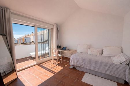 Casa adosada de alquiler en Rodeo Alto - Guadaiza - La Campana - Photo 5