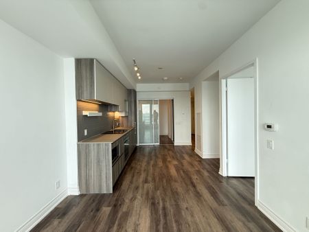 For Lease - 5 Buttermill Avenue Unit# 2606, Vaughan, Ontario - Photo 5