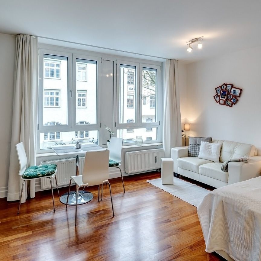 Near Rosenheimer Platz: Beautiful 1-room apartment - Photo 1