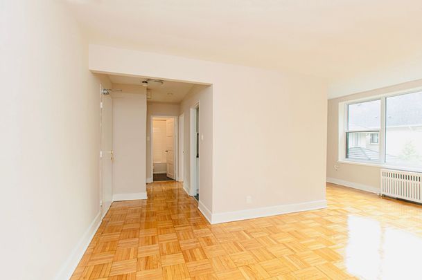 For Lease - 1545 Bathurst Street Unit# 403, Toronto, Ontario - Photo 1
