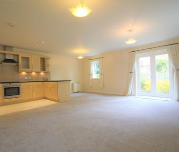 2 bedroom flat to rent - Photo 2