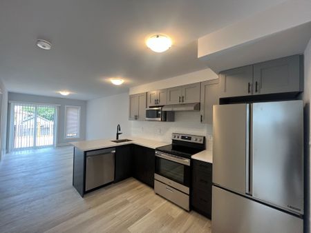 For Lease - 87 QUEEN MARY Street Unit# B, Overbrook - Castleheights and Area, Ontario - Photo 3