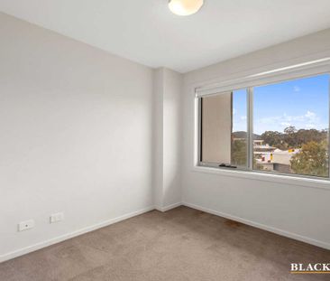 Woolworths Metro & the Light rail at your doorstep... - Photo 4