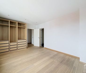 Appartement met 2 slaapkamers en terrassen te huur in Elsene - Photo 3