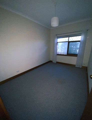 2 Bedroom Home in a Quiet Group&excl; - Photo 2