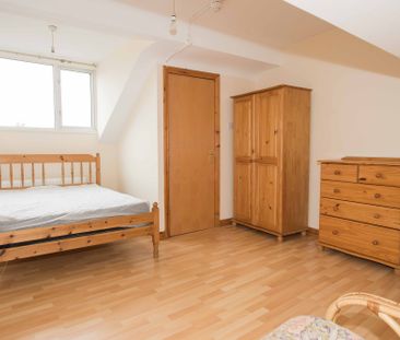 146 Dunluce Avenue, Belfast, BT9 7AZ - Photo 5