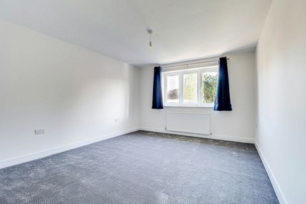 Grove Road, Harpenden, Hertfordshire, AL5 1HD - Photo 1