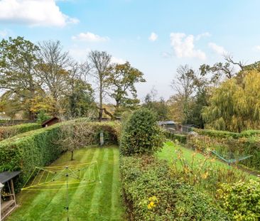 Prey Heath Road, Woking, Surrey, GU22 - Photo 3