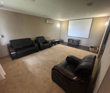 Modern & Spacious 2 Bedroom Unit in Parnell - Photo 5