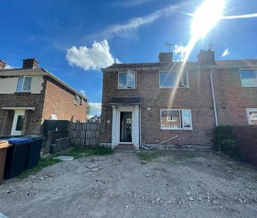 Semi-detached house to rent on - Photo 4