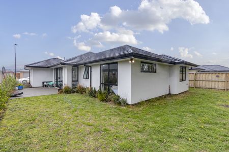 25 Crossley Avenue - Photo 2