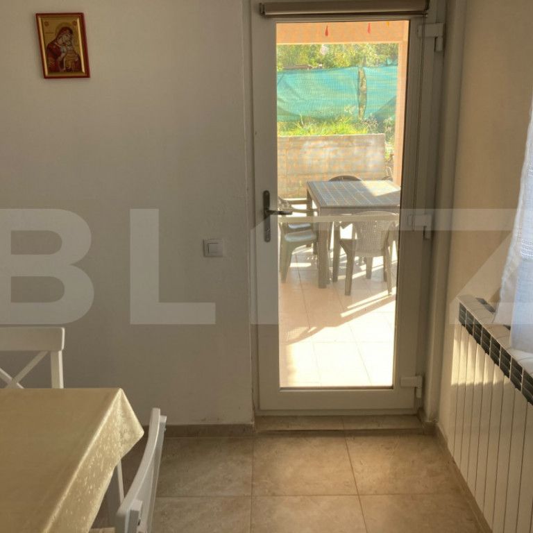 Casa pe parter, 2 dormitoare, 92 mp, teren 1250mp, zona Simn - Fotografie 1