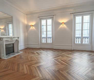 Location Appartement 4 pièces 127m² ROUEN 76000 - Photo 6