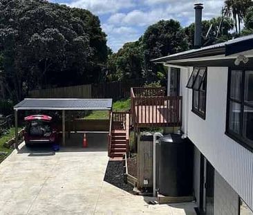 Beautiful 3 Bedroom Family Home - Photo 2