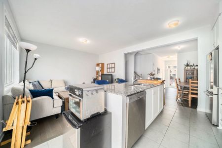 For Lease - 626 Allied Mews, Stittsville - Munster - Richmond, Ontario - Photo 5