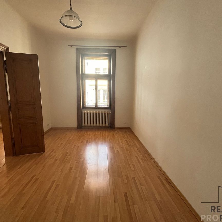 Pronájem bytu 2+1 70 m² - Фото 1